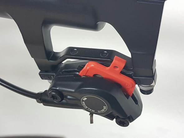 fahrrad mit scheibenbremsen auf den kopf stellenf