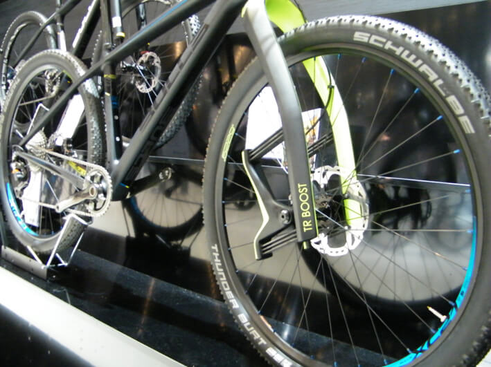 Bulls-Black-Adder-Sl-2016-Neuheit-sehr-leicht-Mountainbike-Mtb-Hartail-Carbon Bulls Carbon Mountainbike in schwarz