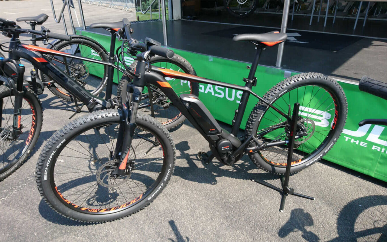 Bulls Copperhead 3 e 27,5" mit Bosch mittelmotor und Deore kettenschaltung