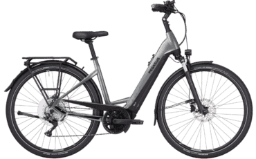 Straßenausgestattes Trekking EBike mit BOsch Performance Line CX Motor und 750Wh Akku