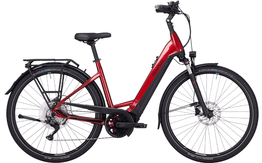 Straßenausgestattes Trekking EBike mit BOsch Performance Line CX Motor und 750Wh Akku