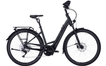 Straßenausgestattes Trekking EBike mit BOsch Performance Line CX Motor