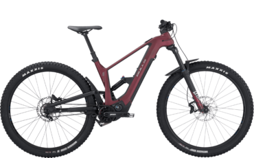 Rotes, E-MTB mit Pinion Motor