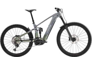 Grau, Grünes, Vollgefedertes E-MTB