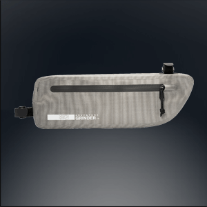 Rahmentasche in Grau auf Gravelräder angepasst